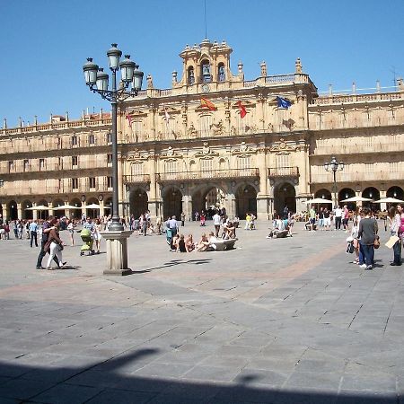 Pension Virginia By Vivere Stays Salamanca Bagian luar foto